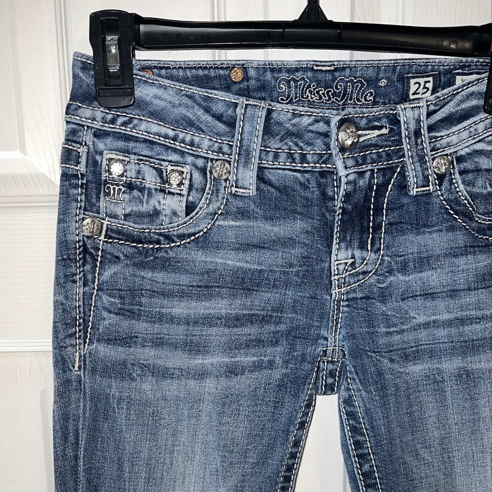 Miss Me Boot Cut Jeans Size 25/33inseam